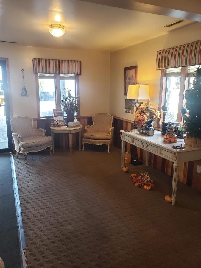 Deer Creek Motel Кеймбридж Екстериор снимка