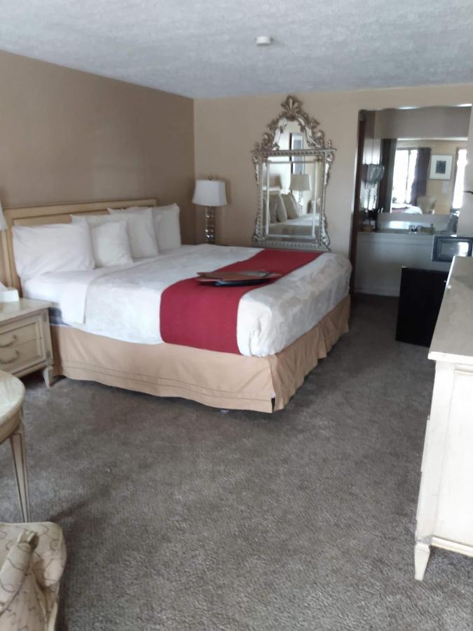 Deer Creek Motel Кеймбридж Екстериор снимка